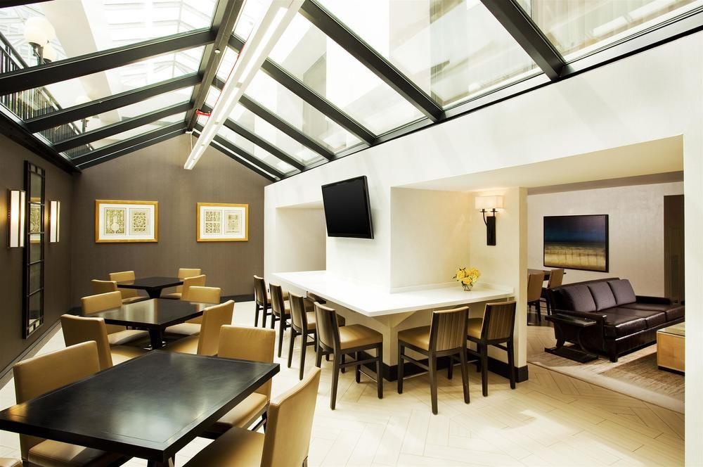 Philadelphia Marriott Old City Экстерьер фото